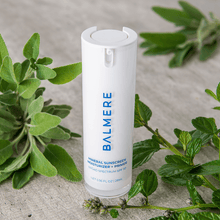 Load image into Gallery viewer, SunscreenSquare_greens-Moisturizer
